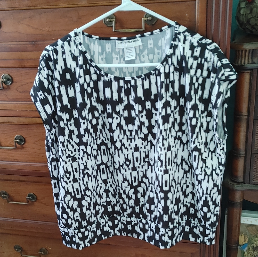 Black and white blouse